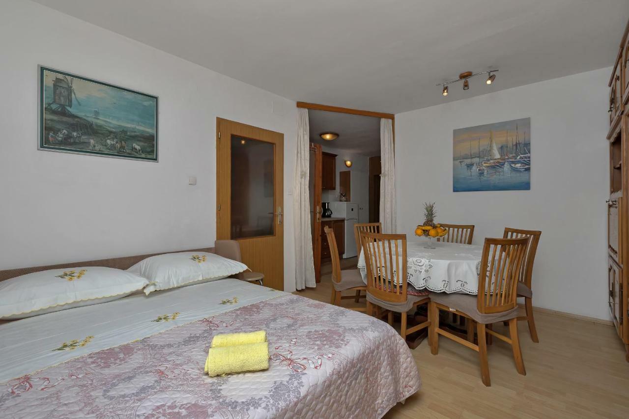 Apartments Marija Makarska Exterior photo