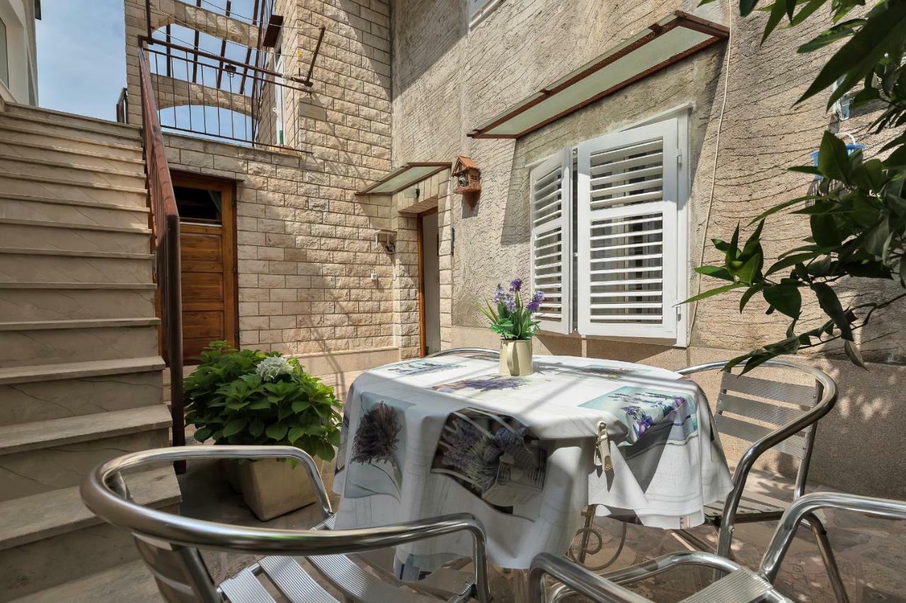 Apartments Marija Makarska Exterior photo