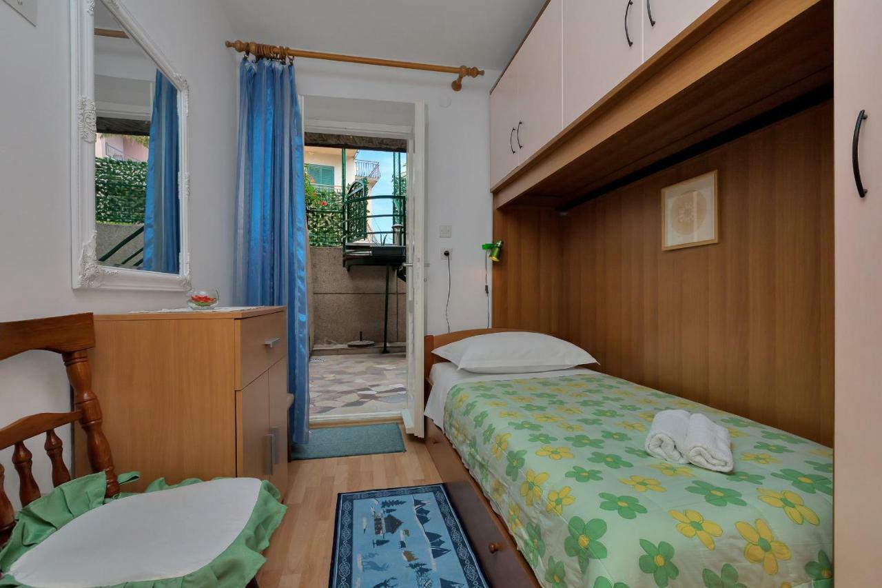 Apartments Marija Makarska Exterior photo
