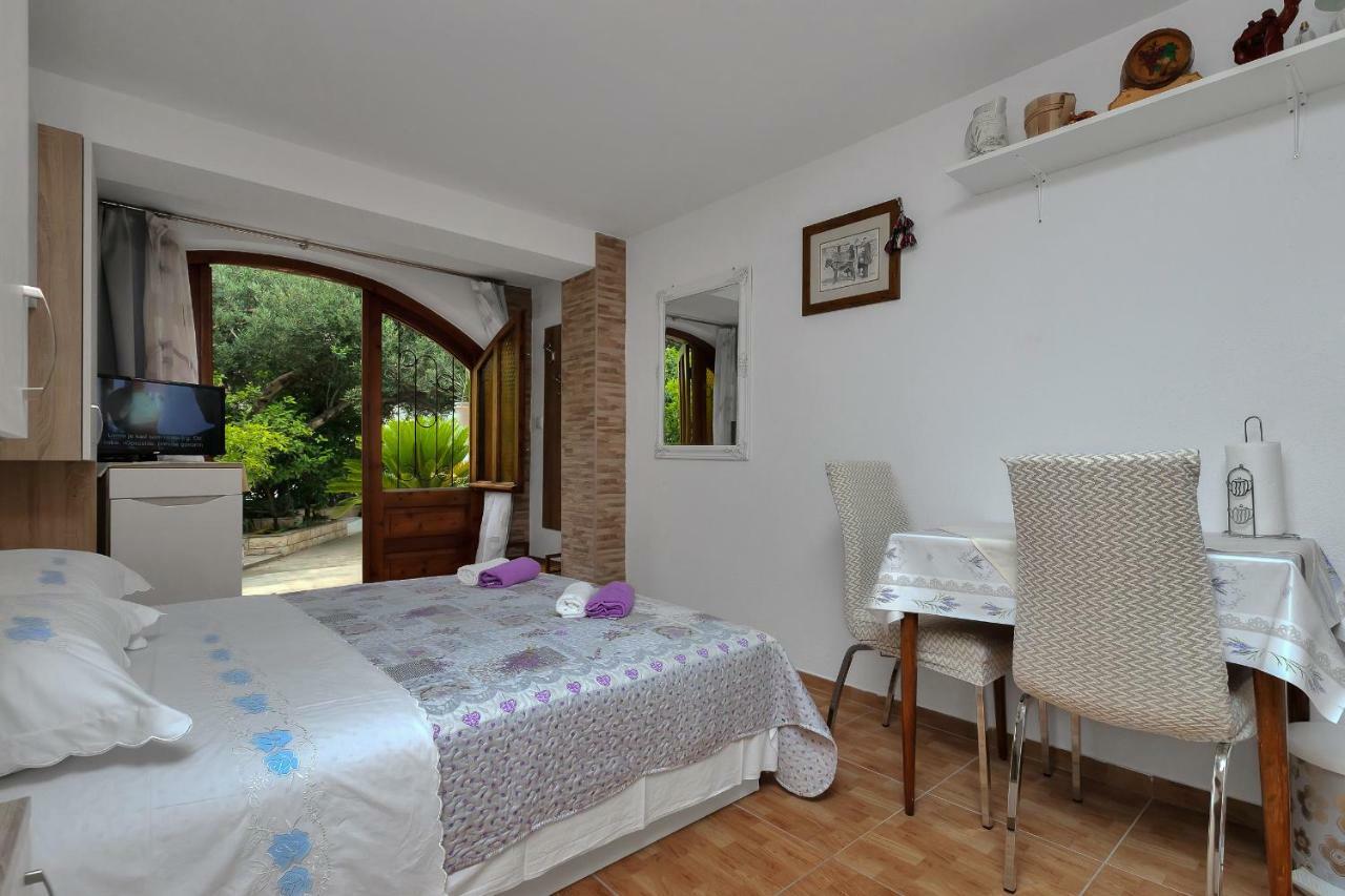 Apartments Marija Makarska Exterior photo